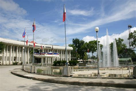Tacurong (City, Philippines) .